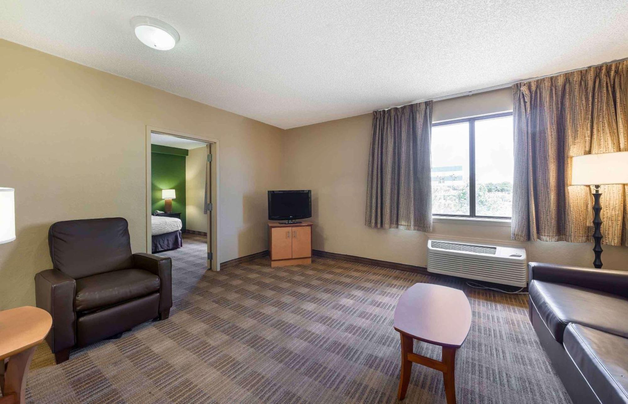 Extended Stay America Select Suites - Atlanta - Kennesaw Chastain Rd Exterior foto